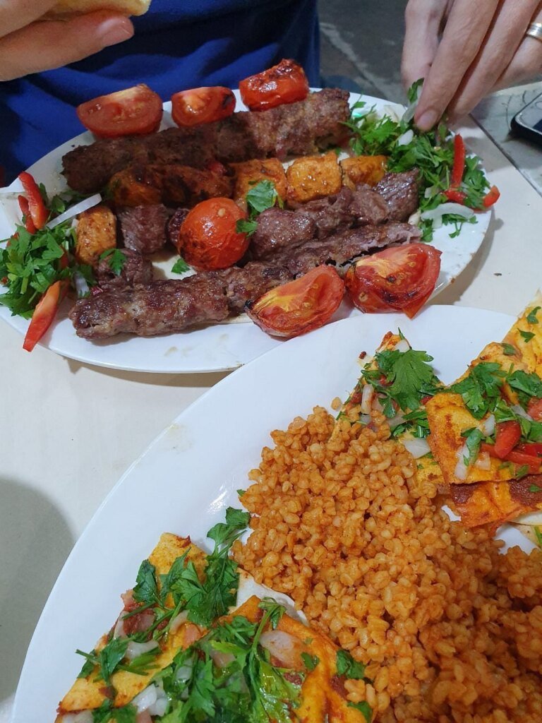 چێشتخانەی Falafelo