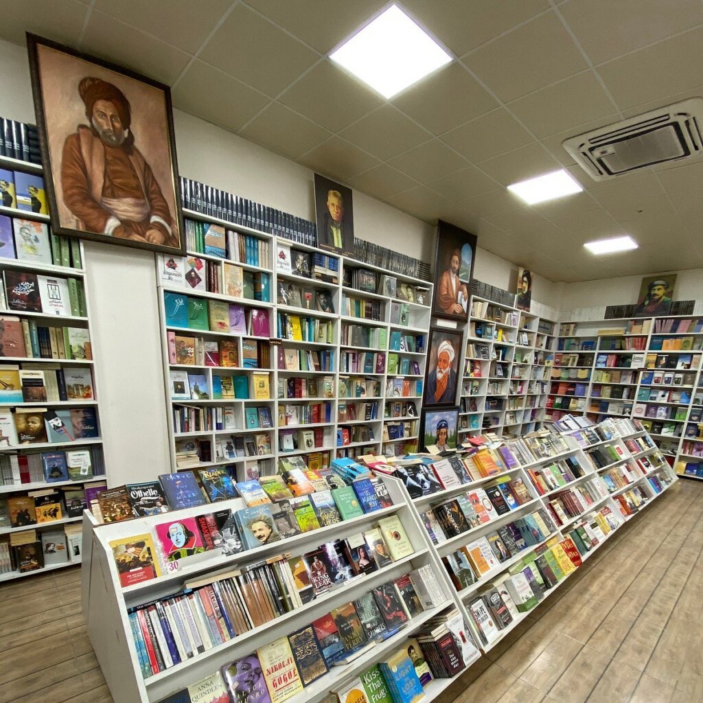 کافێی Jamal Erfan Cafe & Bookshop