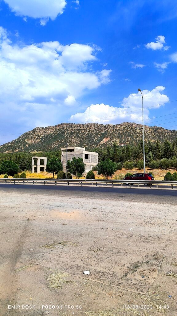 زاویتە